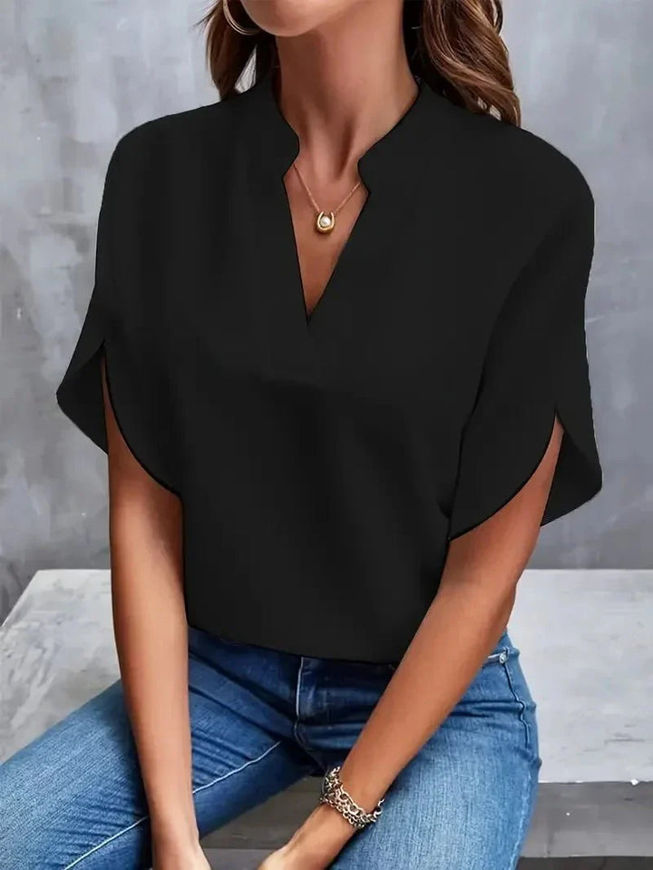 Cheenah | Belly-covering light blouse