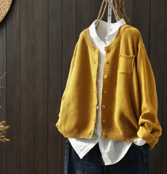 Via | Cardigan with Classic Button-Up Design