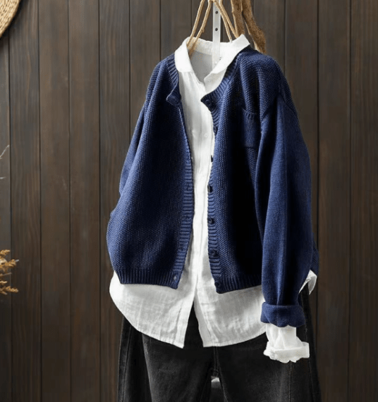 Via | Cardigan with Classic Button-Up Design