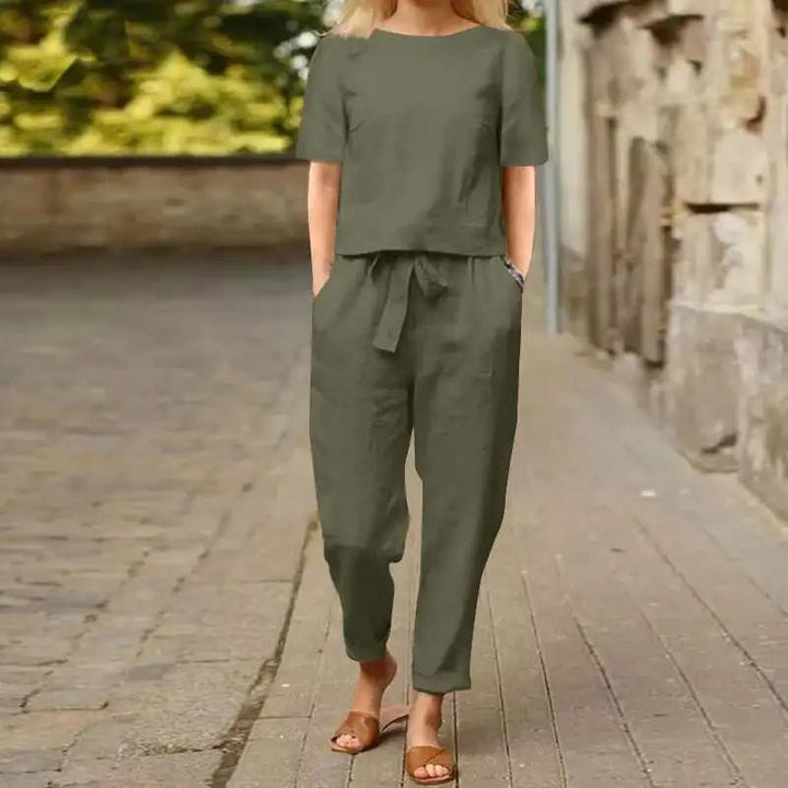 Addison | Minimalist Two-Piece Women’s Set