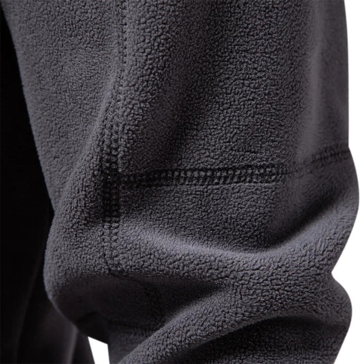 Eddie | Classic Cozy Men’s Fleece Sweater